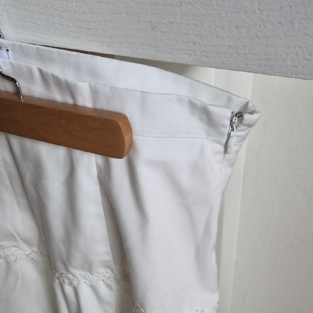 Pomelo White A-Line Skirt - Picture 2 of 4